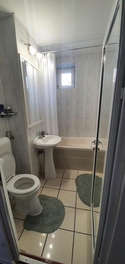 Apartament Chaplins 3 Camere Piatra Neamt Luaran gambar